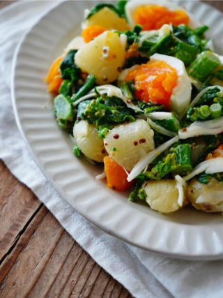 菜の花と卵のポテトサラダ